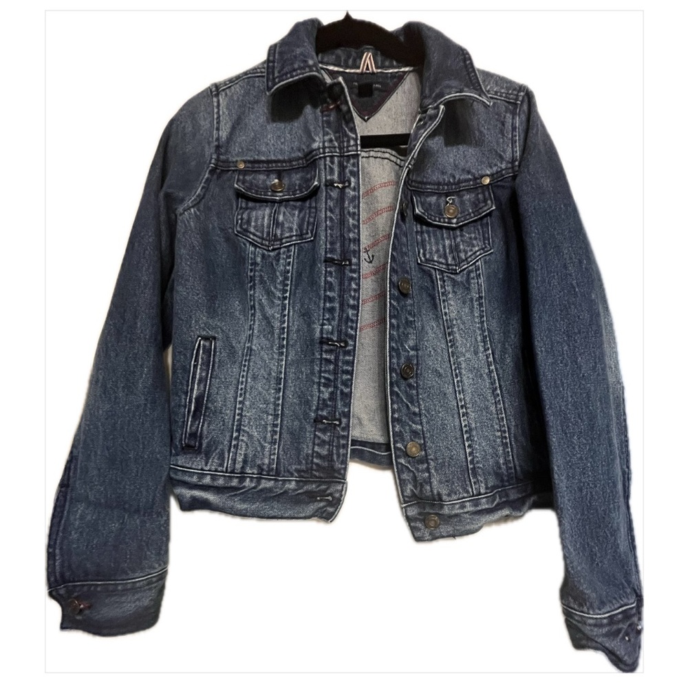 Vintage Tommy Hilfiger Blue Jean Jacket *Excellent condition*